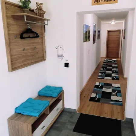 Kristall Apartament Tux