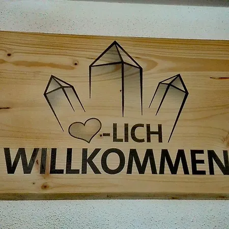 Kristall Apartament Tux